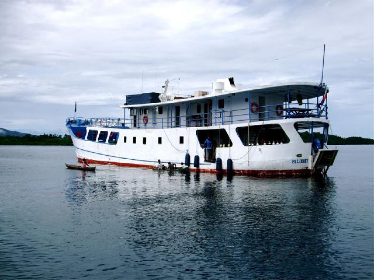 Boat image