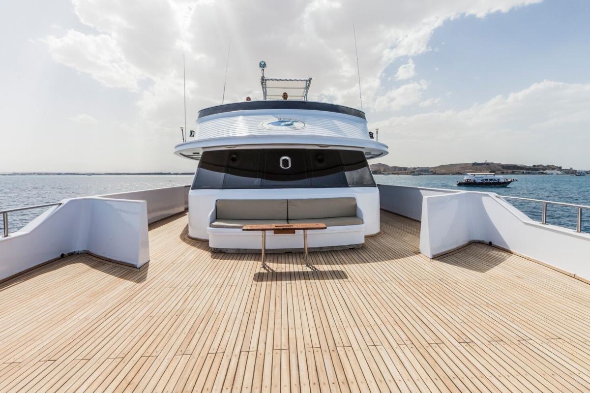Boat image