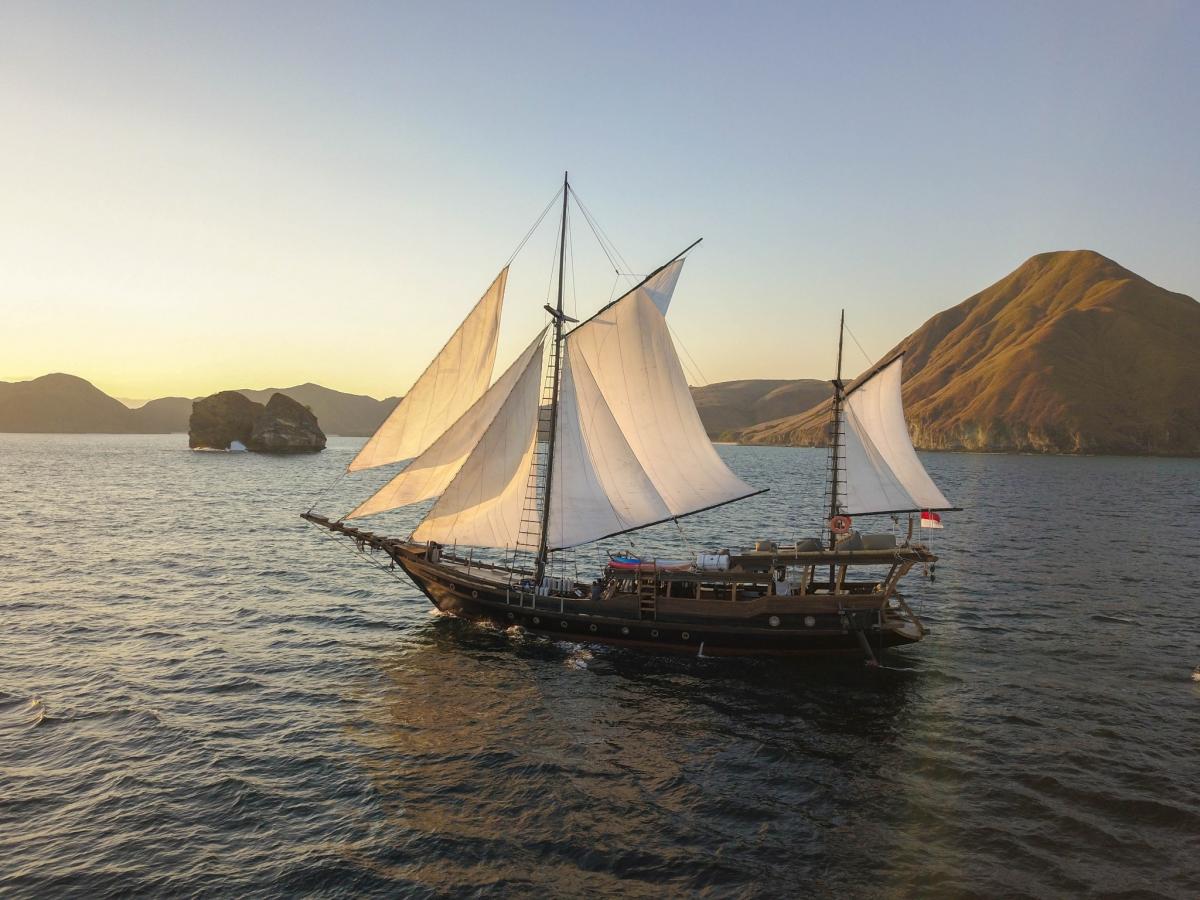 Boat image