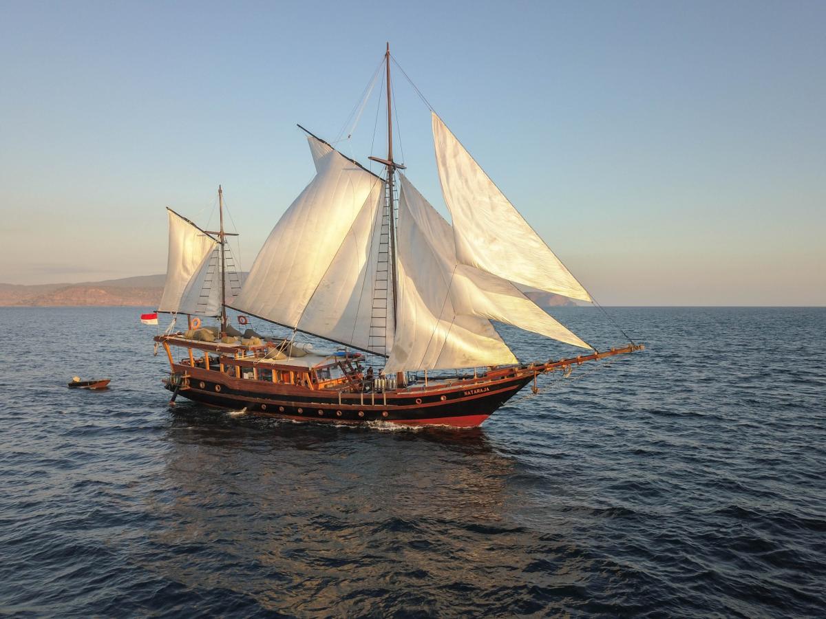 Boat image
