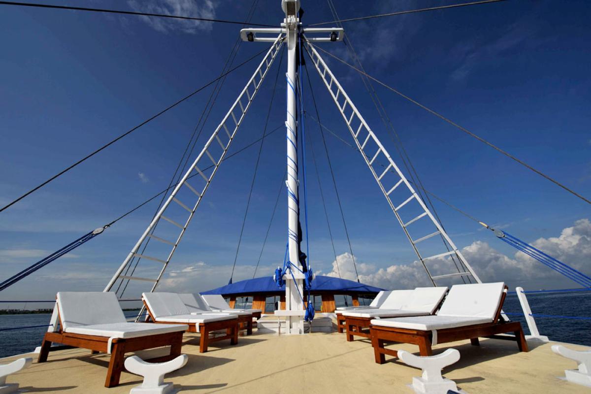 Boat image
