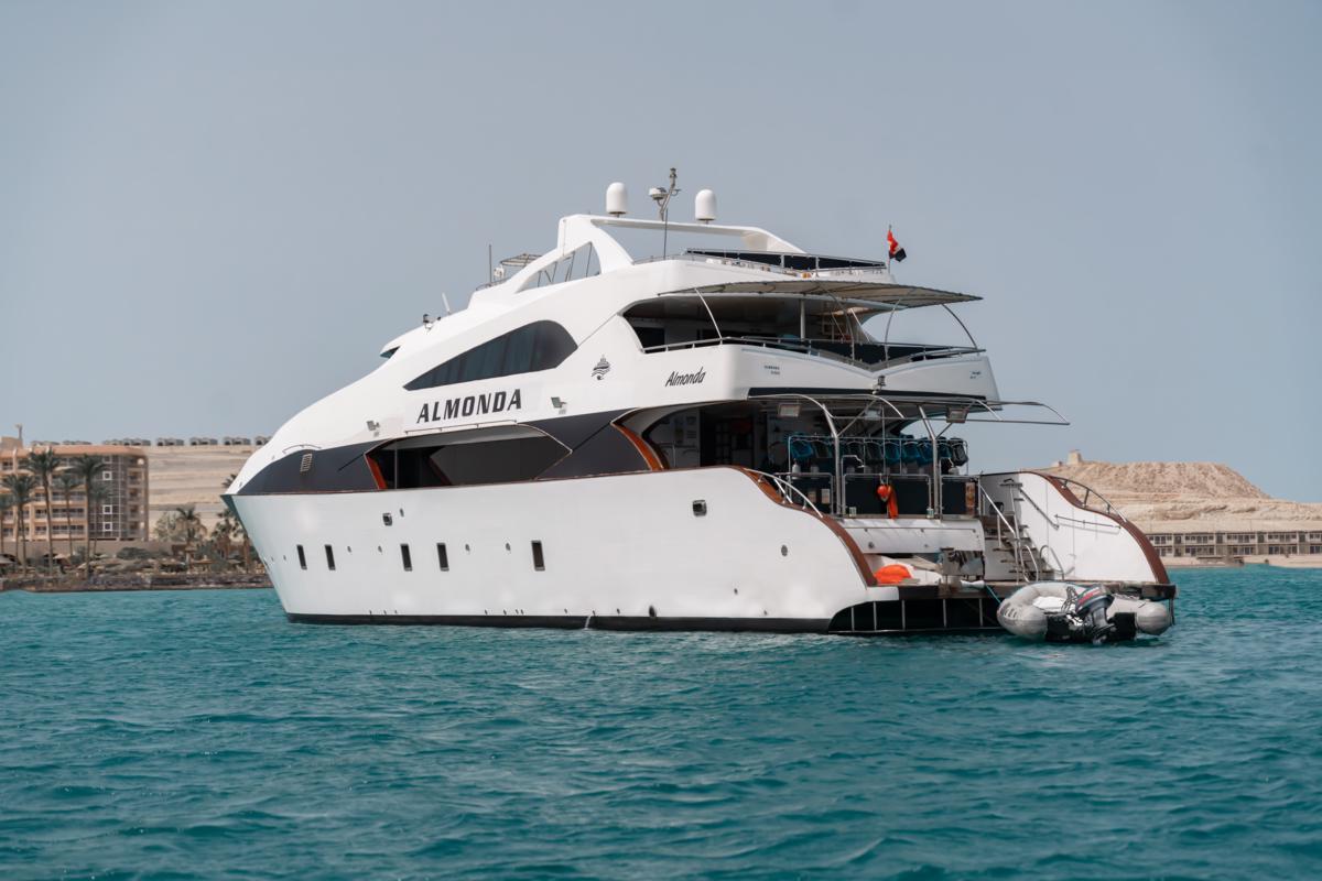 Boat image