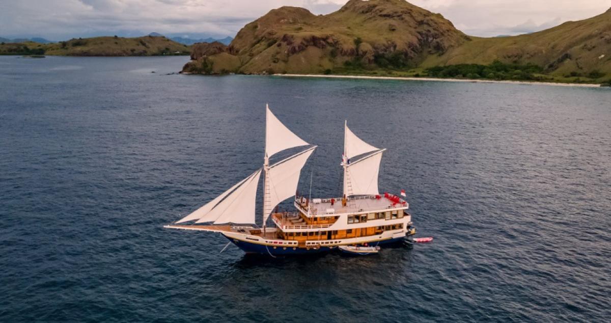 Boat image