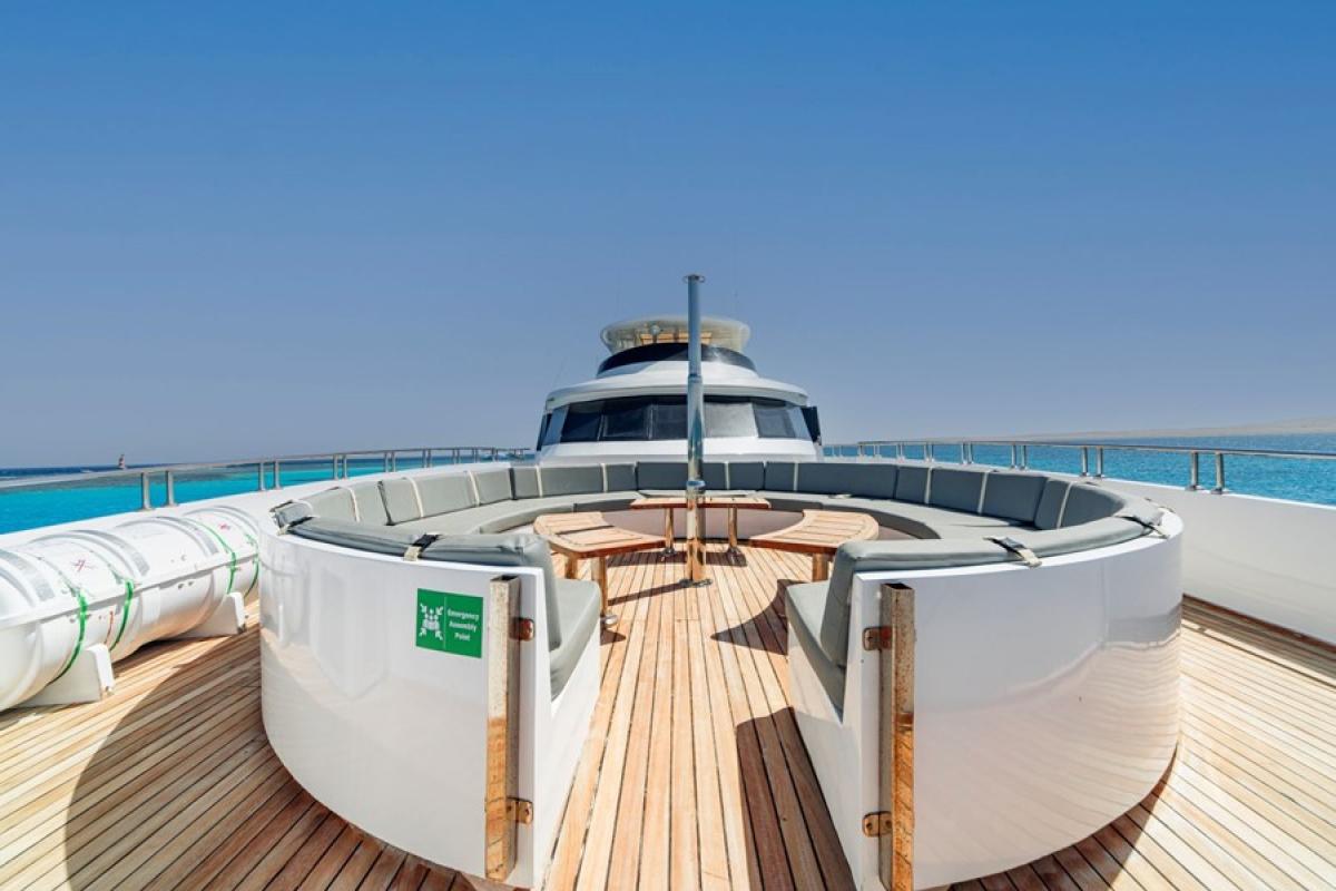 Boat image