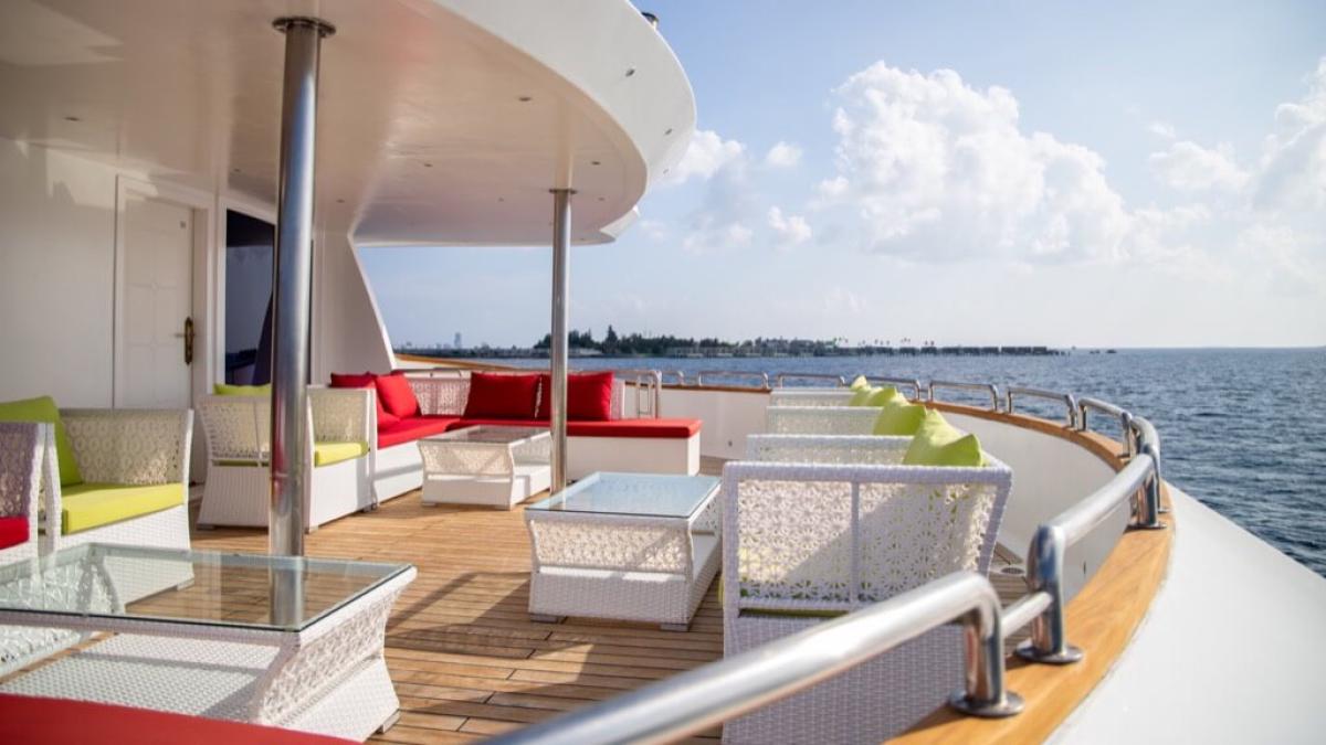Boat image