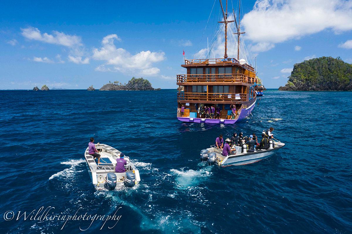 Boat image