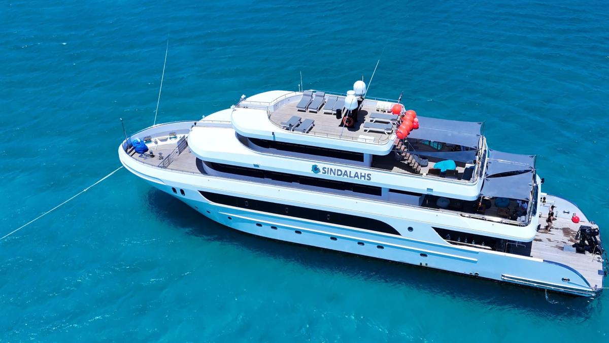 Boat image