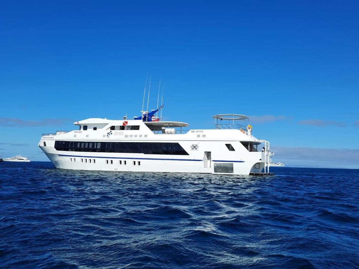 Boat image