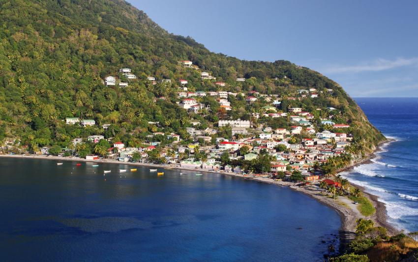 LIVEABOARD DIVING IN Dominica