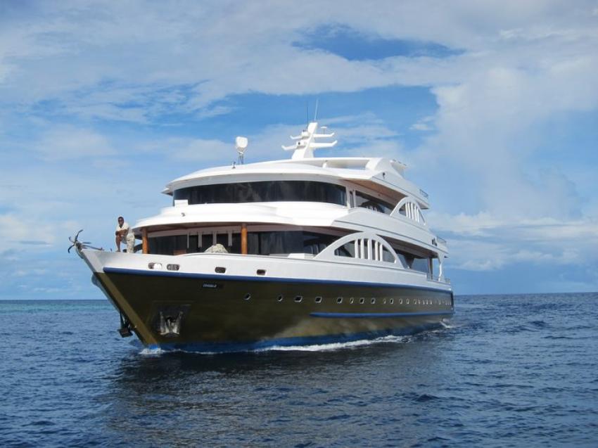 Emperor Orion Liveaboard
