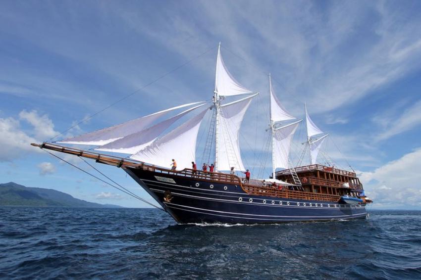 Amira Liveaboard