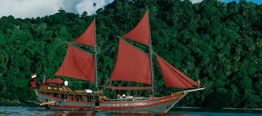 Mantamae Liveaboard