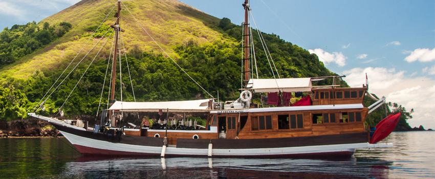 Kira Kira Liveaboard